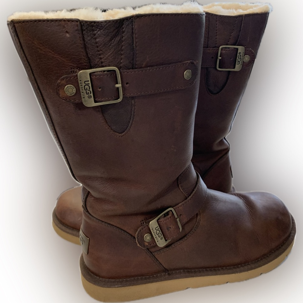 Size 9 UGG Leather boot
